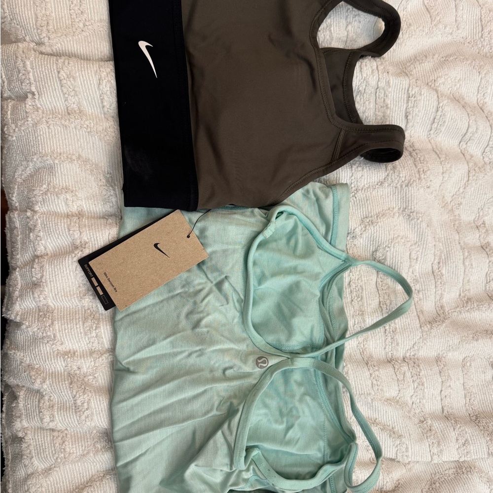 Nike Nike and Lululemon workout top bundle